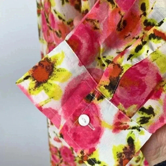 Ann Taylor top size 6 pink 28% silk floral - Picture 6 of 13